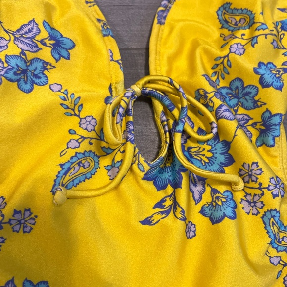 Sam Edelman Swimsuit - Picture 2 of 9